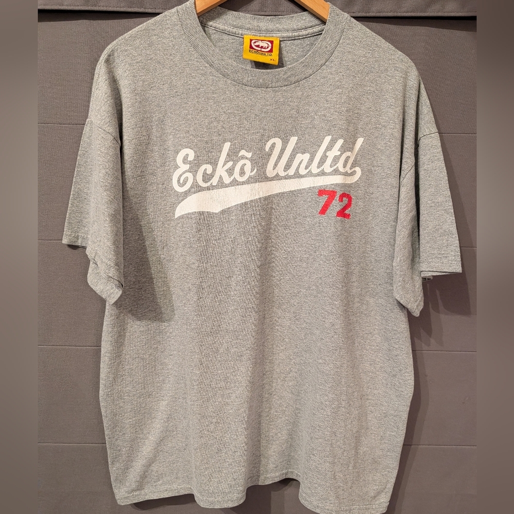 Vintage Ecko Unlimited 'Spell Out Script' T-Shirt